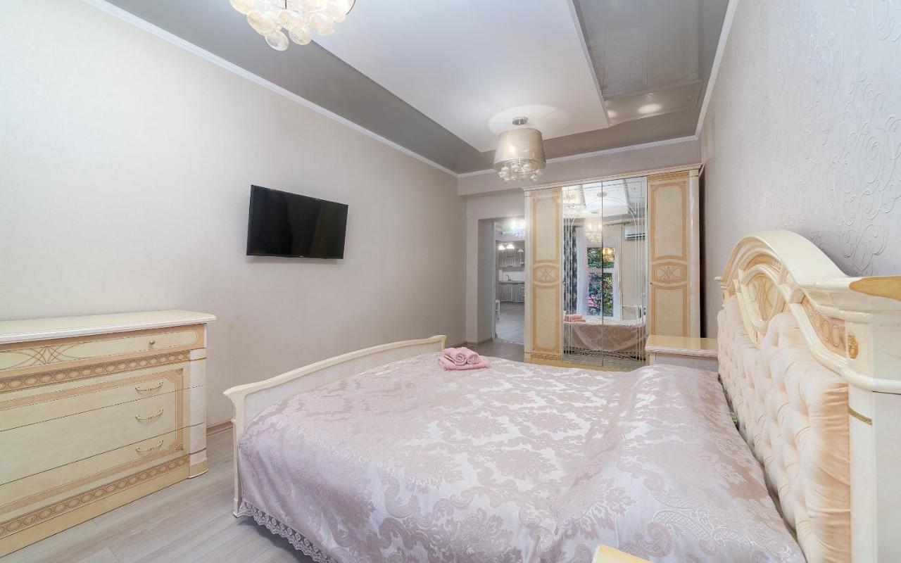 Apartments Deribasovskaya Οδησσός Εξωτερικό φωτογραφία